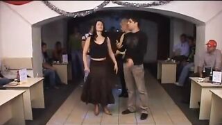 Mihaela Minune & Maro Stefan - Bate Cineva la poarta sufletului meu