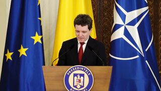   Ceremonia de decorare a Sanctităţii Sale Bartolomeu I și a Patriarhiei Române