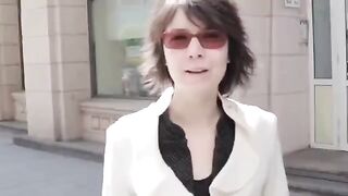 Alina Grigore îl susține pe Nicușor Dan - 2016