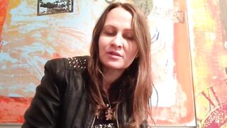 Mirela Traistaru îl susține pe Nicușor Dan - 2016