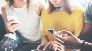 02-edge_ai_smarter_devices_real_world_impact-Learn Edge AI Using Autonomous Vehicles With No Code